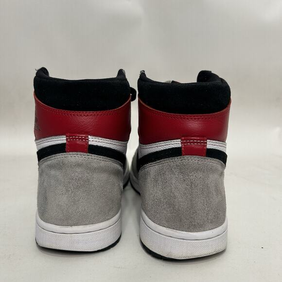 Nike Air Jordan 1 Retro High “Light Smoke Grey” - Picture 5 of 10